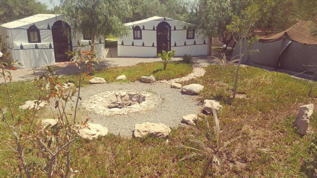Douar Noujoum Bed & Breakfast Есувейра Екстериор снимка