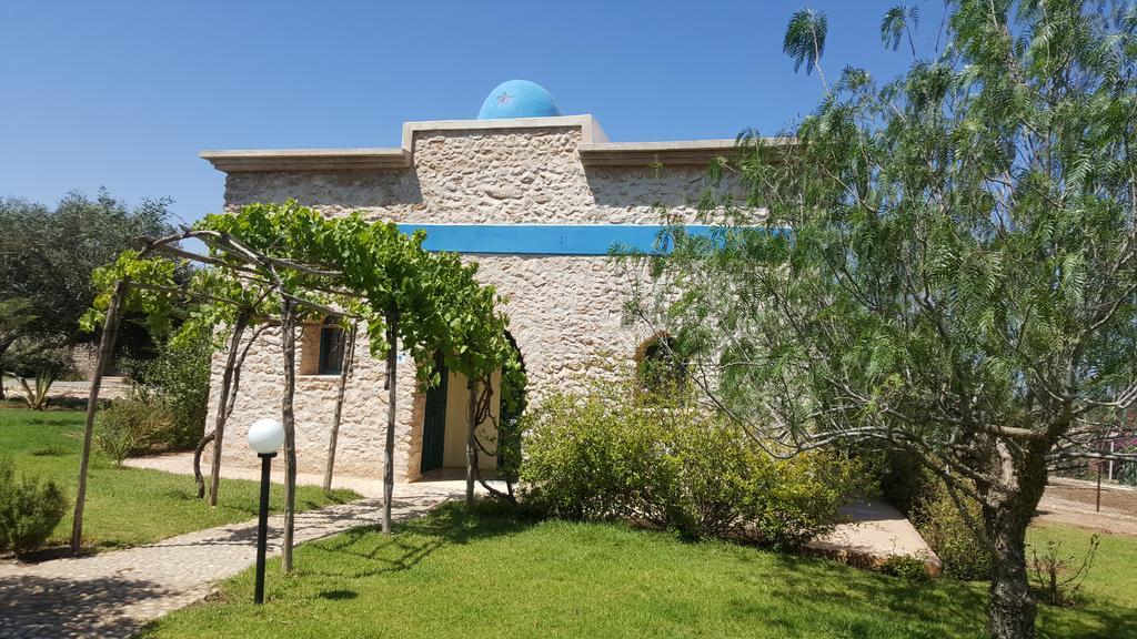 Douar Noujoum Bed & Breakfast Есувейра Екстериор снимка